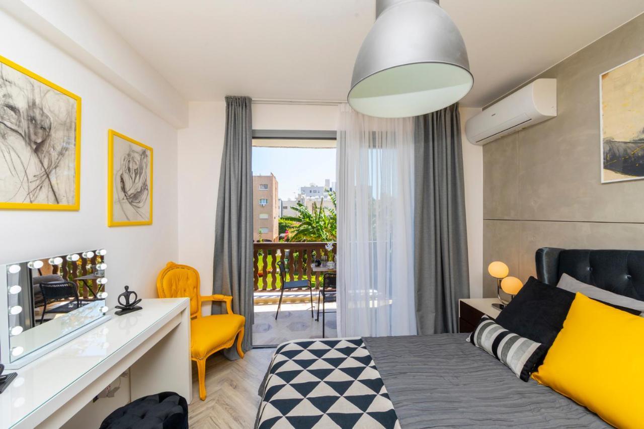 Castle Holiday Apartments リマソール エクステリア 写真