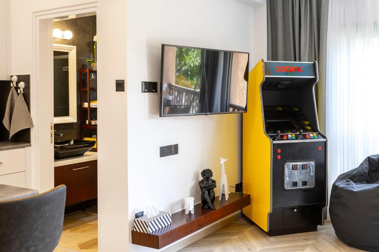Castle Holiday Apartments リマソール エクステリア 写真