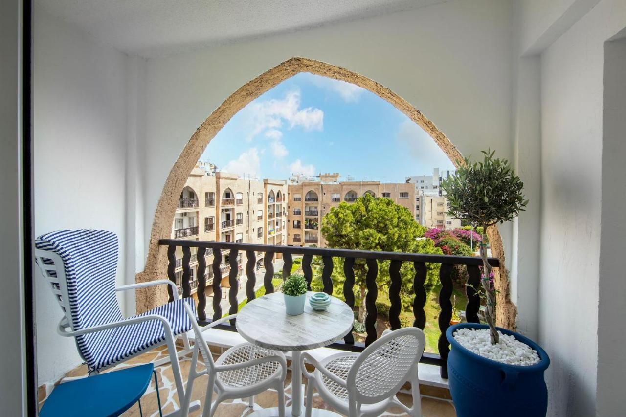 Castle Holiday Apartments リマソール エクステリア 写真