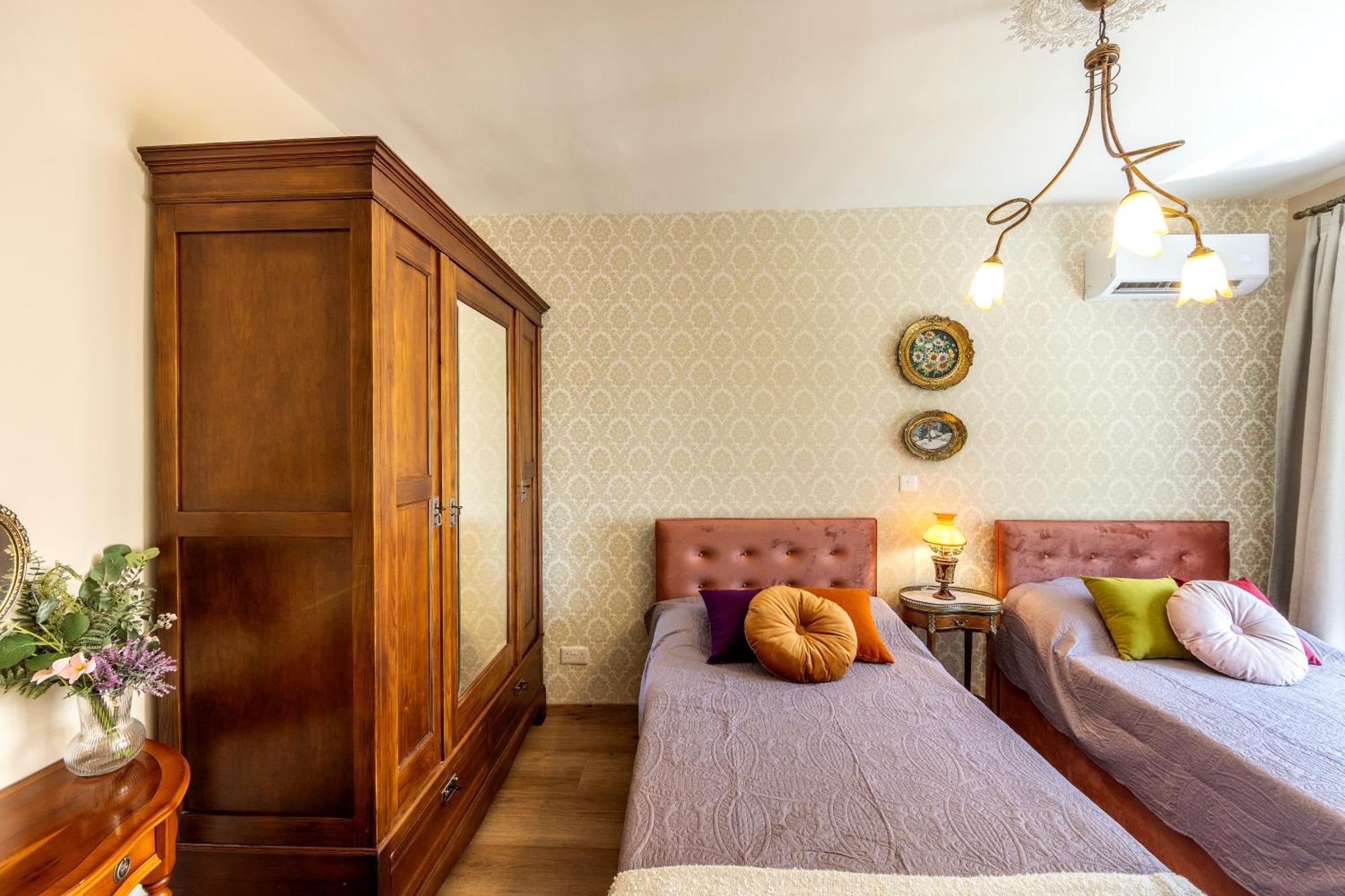Castle Holiday Apartments リマソール エクステリア 写真